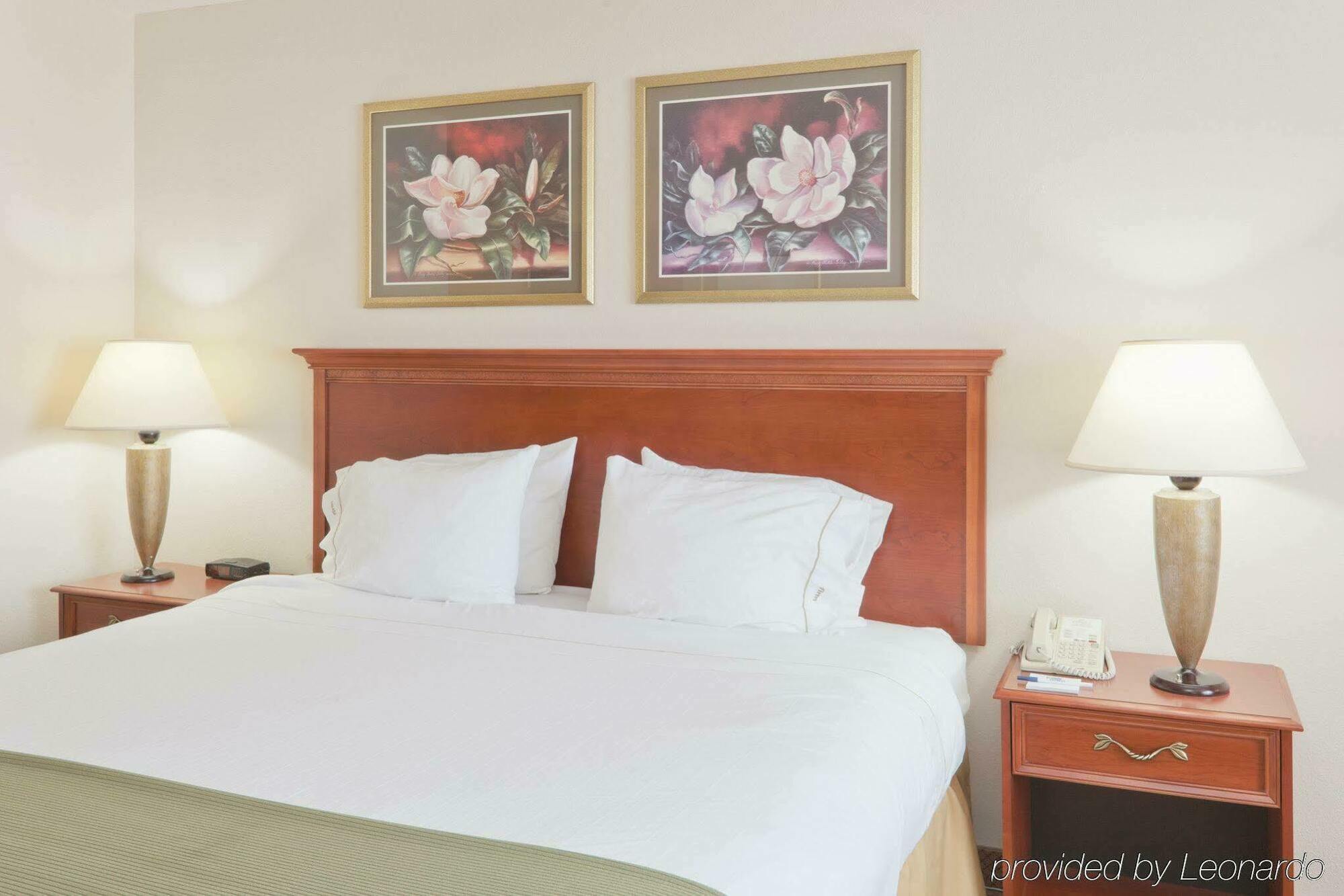 Holiday Inn Express Marshall, An Ihg Hotel Zewnętrze zdjęcie