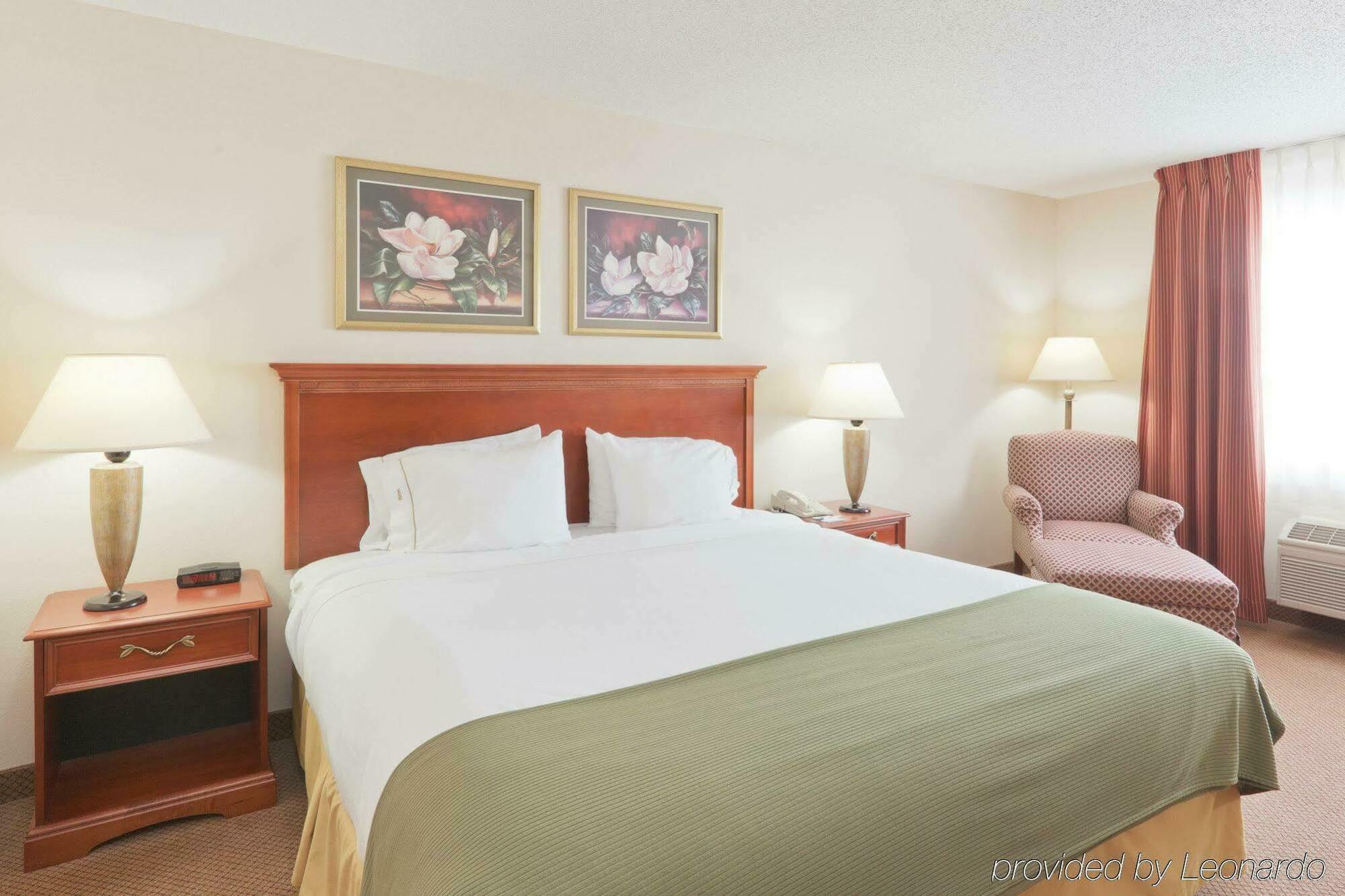 Holiday Inn Express Marshall, An Ihg Hotel Zewnętrze zdjęcie